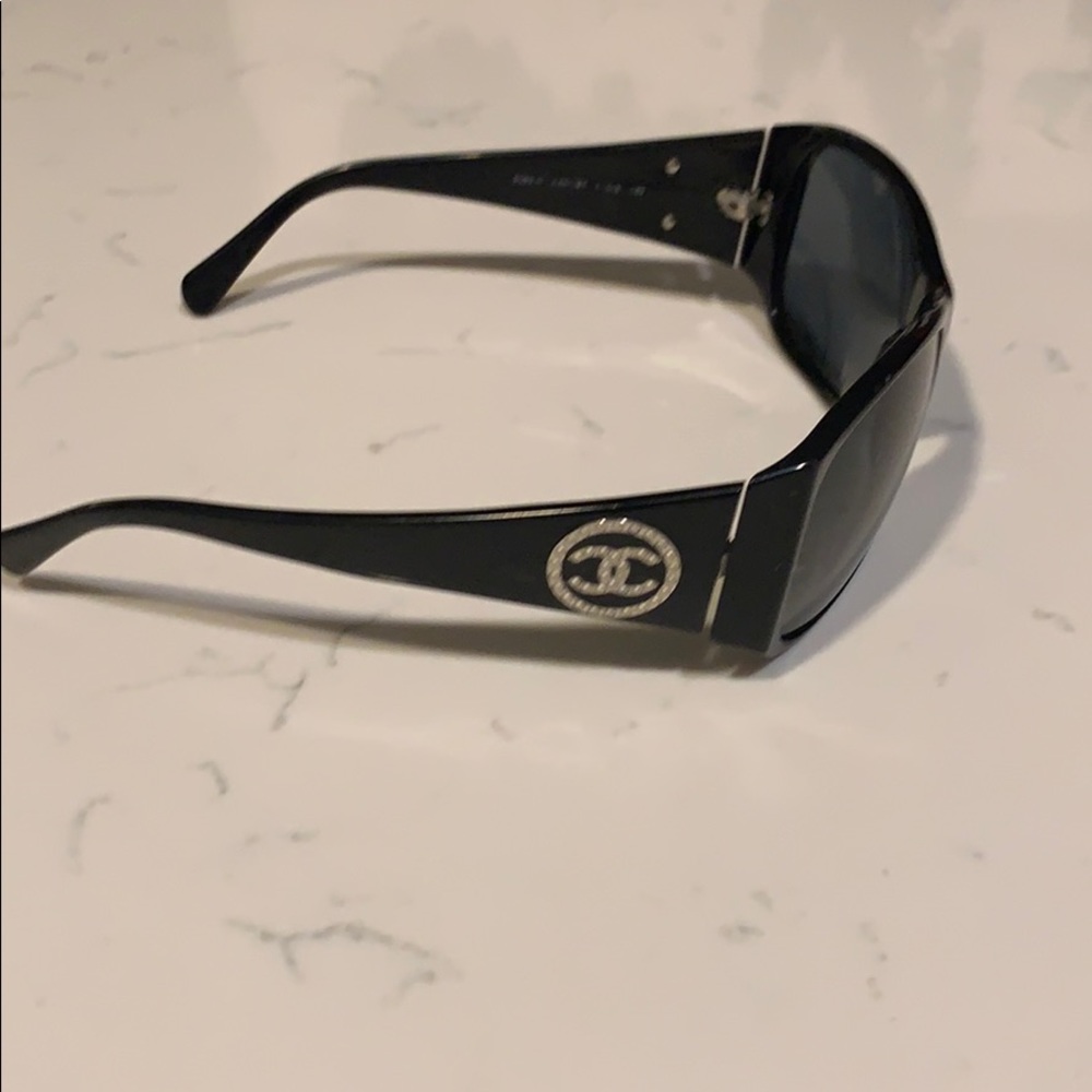 Chanel sunglasses.. Case included